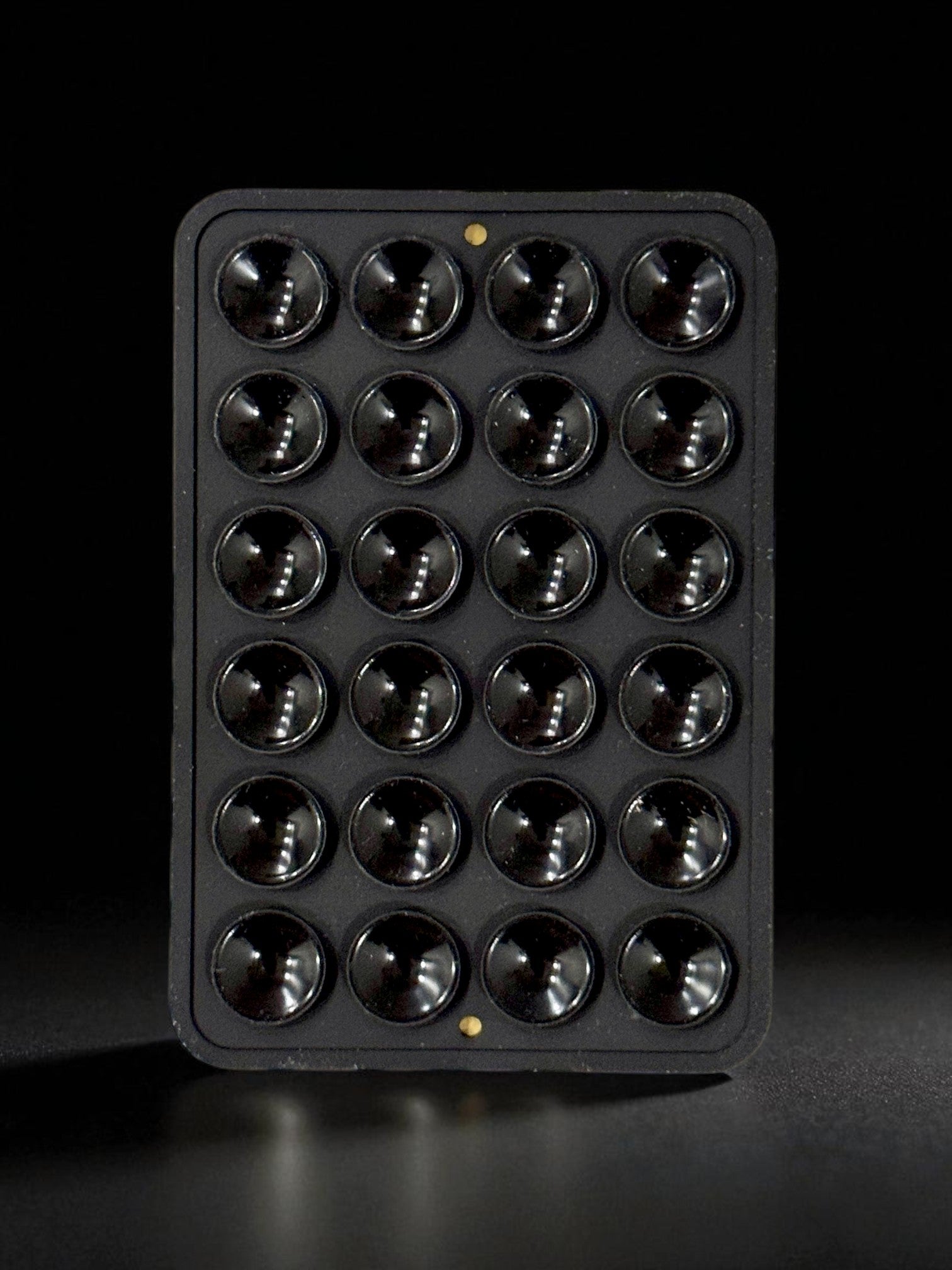 Stickit Black Adaptive Sticker