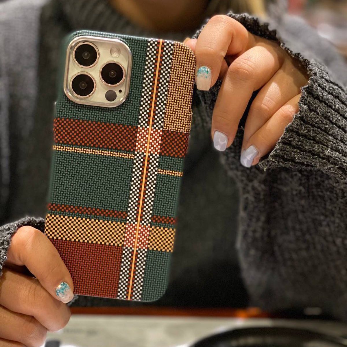 Ultimate Luminous Magnetic Fiber Case - Olive iPhone